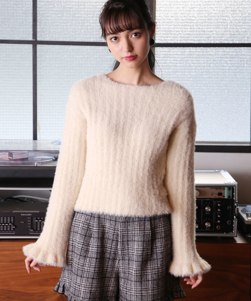 one after another NICE CLAUP（ワンアフターアナザーナイスクラップ）の「フェザーリブニット（ニット/セーター・レディース・ブラック/ベージュ/グレー/アイボリー・FREE）」の3枚目の写真