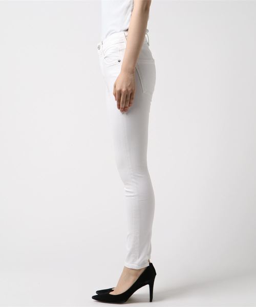 AGOLDE（エーゴールドイー）の「AGOLDE ハイライズスキニーデニム "SOPHIE"（デニムパンツ・レディース・ブラック/ホワイト・24/25/23/26/27）」の7枚目の写真