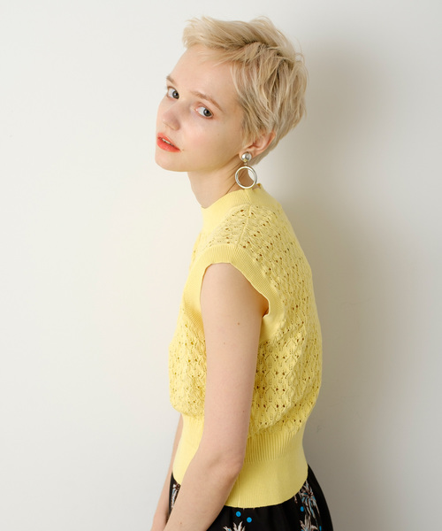 Banner Barrett（バナーバレット）の「OPEN WORK KNIT N/S PULLOVER　/　ノースリーブニットプルオーバー（ニット/セーター・レディース・イエロー/ブルー/コーラルピンク・38）」の3枚目の写真