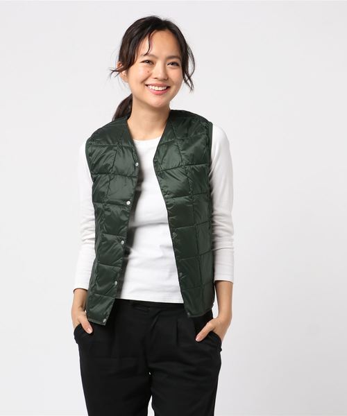 TAION（タイオン）の「【TAION】タイオン V NECK BUTTON DOWN VEST (WOMENS)（ダウンベスト・レディース・ブラック/ベージュ/グリーン/ネイビー/カーキ/ピンク/グレー/オフホワイト/ブルー/パープル/レッド/オレンジ・SMALL/MEDIUM/LARGE）」の22枚目の写真