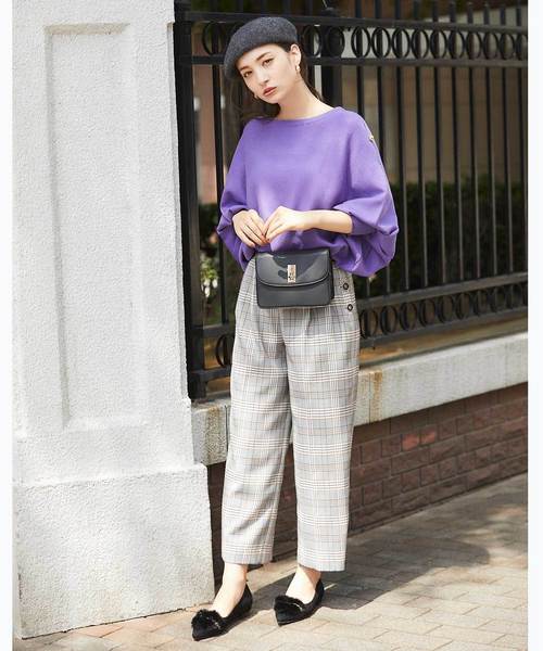 12Twelve Agenda(トゥエルブ アジェンダ)の「ファー付フラットパンプス(パンプス・レディース・ブラック/ベージュ・M/L)」の6枚目の写真