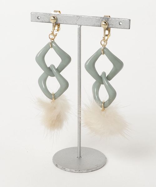 natural couture（ナチュラルクチュール）の「大人ファーイヤリング（イヤリング・レディース・ネイビー/ピンク/ミント・FREE）」の5枚目の写真