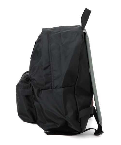 BEAMS BOY（ビームスボーイ）の「【FUDGE5月号掲載】DeMartini×BEAMS BOY / 3カラー デイパック（バックパック/リュック・レディース・ブラック/グレー/ネイビー・ONE SIZE）」の21枚目の写真