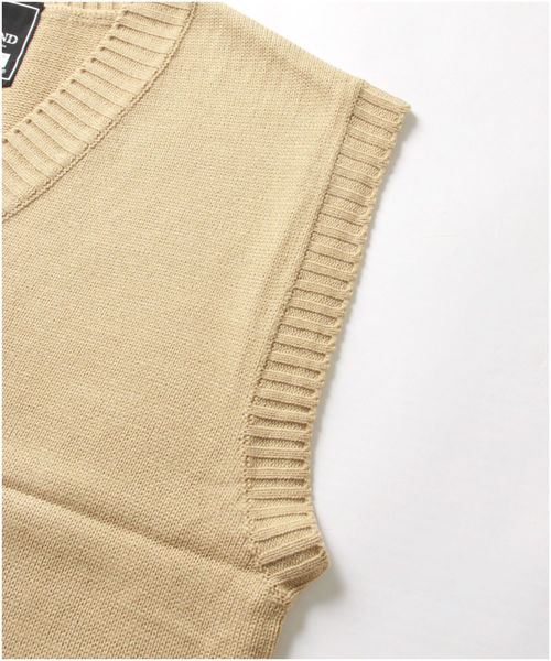 ASTRONOMY(アストロノミー)の「ビッグ シルエット ニット ベスト(ベスト・メンズ・ブラック/ベージュ/ネイビー・FREE)」の5枚目の写真