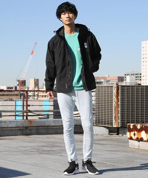 MEI（メイ）の「【GO OUT3月号掲載】MEI（メイ）別注マウンテンパーカー（マウンテンパーカー・メンズ・ブラック/レッド・LARGE/X-LARGE/SMALL/MEDIUM）」の10枚目の写真