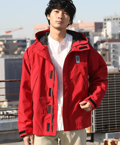 MEI（メイ）の「【GO OUT3月号掲載】MEI（メイ）別注マウンテンパーカー（マウンテンパーカー・メンズ・ブラック/レッド・LARGE/X-LARGE/SMALL/MEDIUM）」の8枚目の写真