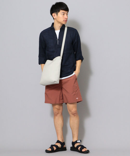 SHIPS JET BLUE(シップスジェットブルー)の「SHIPS JET BLUE: フェイクスエード ショルダーバッグ (ショルダーバッグ・メンズ・ライトグレー/ブラック/ネイビー/ブラウン/オレンジ/グリーン・ONE SIZE)」の9枚目の写真