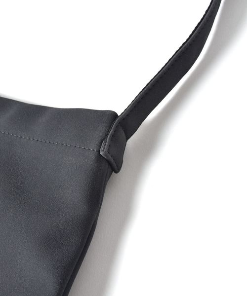 SHIPS JET BLUE(シップスジェットブルー)の「SHIPS JET BLUE: フェイクスエード ショルダーバッグ (ショルダーバッグ・メンズ・ライトグレー/ブラック/ネイビー/ブラウン/オレンジ/グリーン・ONE SIZE)」の15枚目の写真