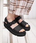 Dr. Martens(ドクターマーチン)の「シューズ(サンダル)」