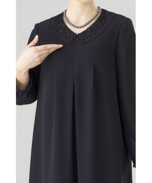 MONOIR(モノワール)の「濃染加工ゆったりサイズワンピース(ワンピース・レディース・ブラック・LL/3L/4L/5L/M/L/6L)」の5枚目の写真