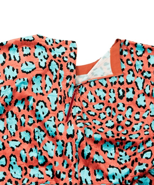 ⭐︎レア⭐︎【新品】 ナヌーシュカ nanushka レオパード柄 サロペット xs PUNYUS(プニュズ)の「レオパード柄ロンパース(サロペット