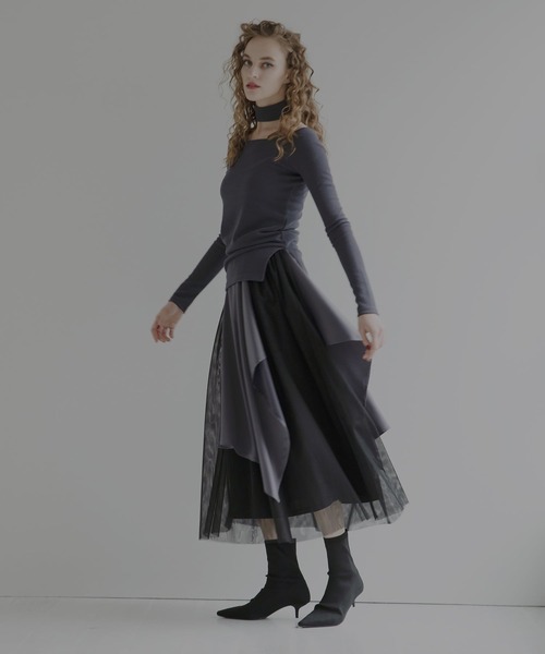 MIELI INVARIANT（ミエリインヴァリアント）の「チョーカー付きラウンドネックトップス（Tシャツ/カットソー・レディース・ブラック/グレー/ベージュ・FREE）」の10枚目の写真