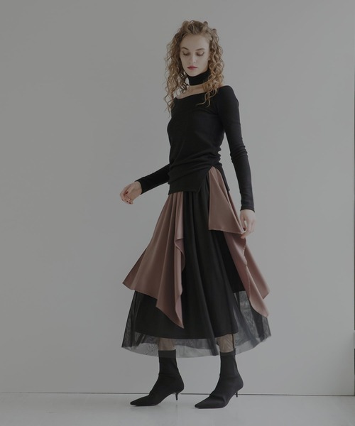 MIELI INVARIANT（ミエリインヴァリアント）の「チョーカー付きラウンドネックトップス（Tシャツ/カットソー・レディース・ブラック/グレー/ベージュ・FREE）」の12枚目の写真