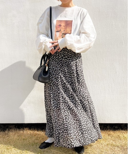 apres jour（アプレジュール）の「花柄マーメイドスカート【ZOZOTOWN限定アイテム】（スカート・レディース・ミント/サックスブルー/ラベンダー/アイボリー/ブラック/モカ・X-LARGE/フリー）」の2枚目の写真