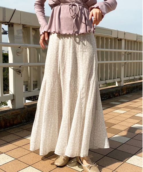 apres jour（アプレジュール）の「花柄マーメイドスカート【ZOZOTOWN限定アイテム】（スカート・レディース・ミント/サックスブルー/ラベンダー/アイボリー/ブラック/モカ・X-LARGE/フリー）」の16枚目の写真