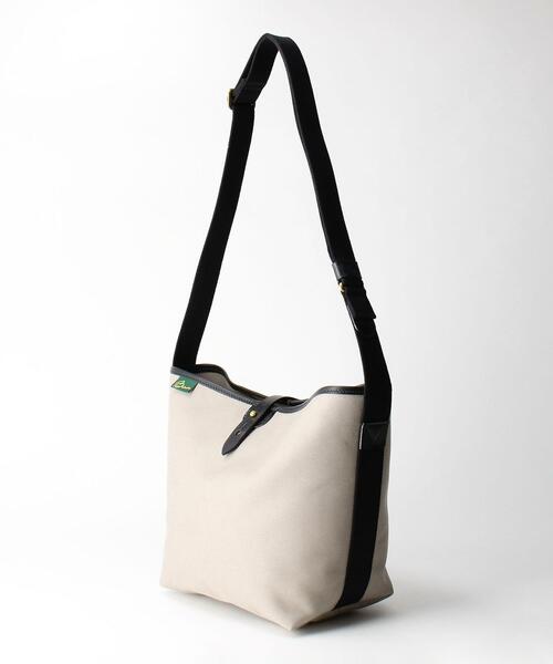 BRADY（ブレディー）の「＜Brady＞KINROSS ミディアム ショルダーバッグ（ショルダーバッグ・レディース・ブラック/ベージュ・FREE）」の3枚目の写真