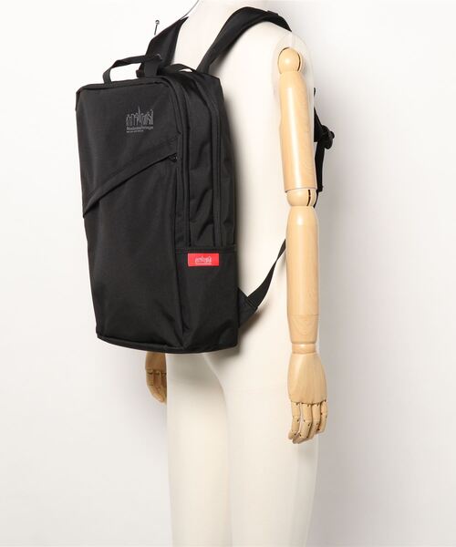 Manhattan Portage（マンハッタンポーテージ）の「Pacific Kenmare Backpack（バックパック/リュック・メンズ・ブラック・LARGE）」の10枚目の写真
