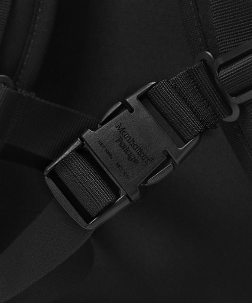 Manhattan Portage（マンハッタンポーテージ）の「Pacific Kenmare Backpack（バックパック/リュック・メンズ・ブラック・LARGE）」の12枚目の写真