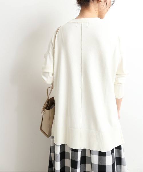 SLOBE IENA（スローブイエナ）の「総針クルーネックプルオーバー【手洗い可能】◆（ニット/セーター・レディース・アイボリー/ベージュ/グリーン/ブラウン・FREE）」の9枚目の写真