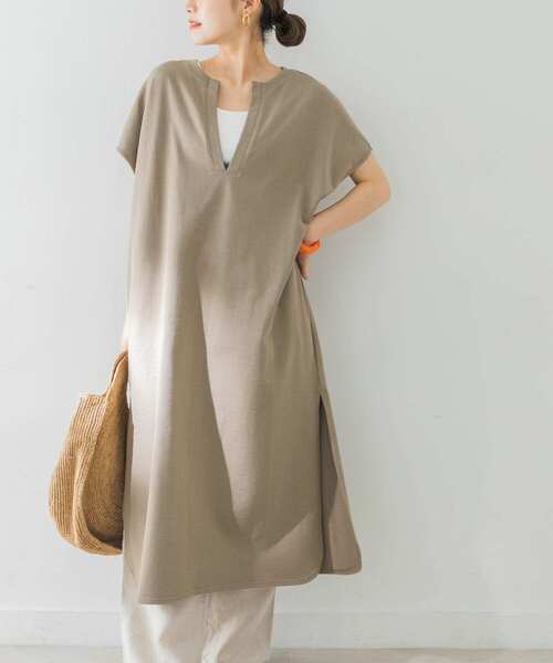 URBAN RESEARCH（アーバンリサーチ）の「裏毛カフタンワンピース（ワンピース・レディース・ライトベージュ/カーキ・FREE）」の4枚目の写真