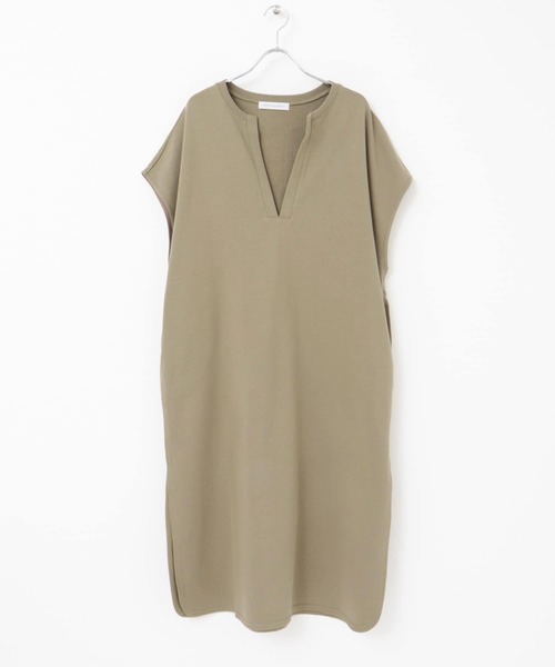 URBAN RESEARCH（アーバンリサーチ）の「裏毛カフタンワンピース（ワンピース・レディース・ライトベージュ/カーキ・FREE）」の18枚目の写真