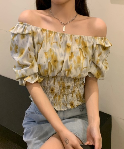 yuue' ( wear )(ユーイ)の「オフショルスクエアネックシャーリングトップス(シャツ/ブラウス・レディース・ピンク/イエロー/ブルー・FREE)」の1枚目の写真