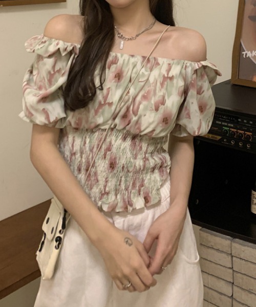 yuue' ( wear )(ユーイ)の「オフショルスクエアネックシャーリングトップス(シャツ/ブラウス・レディース・ピンク/イエロー/ブルー・FREE)」の6枚目の写真