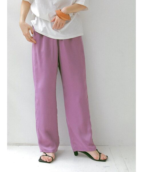 Ungrid(アングリッド)の「サテンテーパードパンツ(その他パンツ・レディース・パープル/イエロー/オレンジ・FREE)」の21枚目の写真