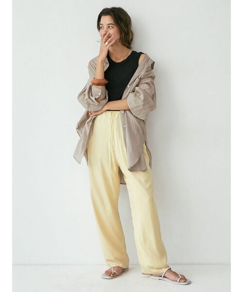 Ungrid(アングリッド)の「サテンテーパードパンツ(その他パンツ・レディース・パープル/イエロー/オレンジ・FREE)」の19枚目の写真