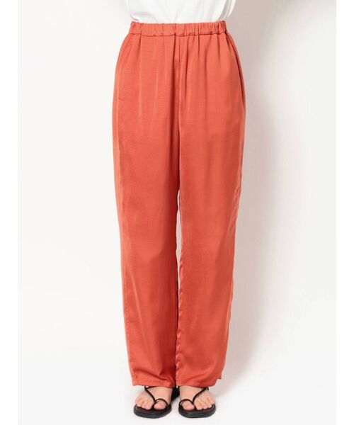 Ungrid(アングリッド)の「サテンテーパードパンツ(その他パンツ・レディース・パープル/イエロー/オレンジ・FREE)」の17枚目の写真