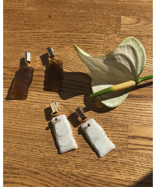 SLY（スライ）の「MARBLE PLATE EARRING（イヤリング・レディース・ブラウン/ホワイト・FREE）」の15枚目の写真