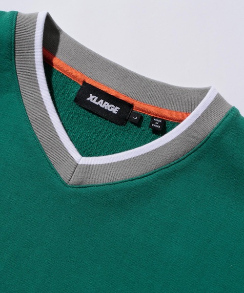 XLARGE（エクストララージ）の「LINE V NECK SWEAT（スウェット・メンズ・ブラック/ネイビー/グリーン・L/XL/S/M）」の6枚目の写真