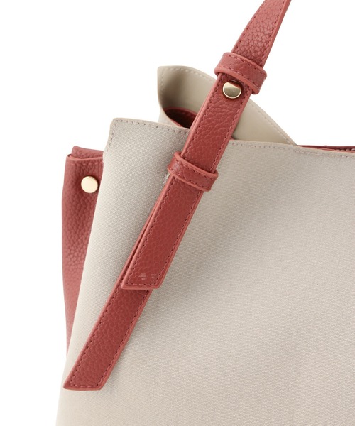 ROPE' PICNIC(ロペピクニック)の「【軽量】キャンバスコンビスウェイハンドル5層ミドルトート&ショルダーバッグ(トートバッグ・レディース・ブラック系その他/ホワイト系その他5/レッド系その他2・FREE)」の6枚目の写真