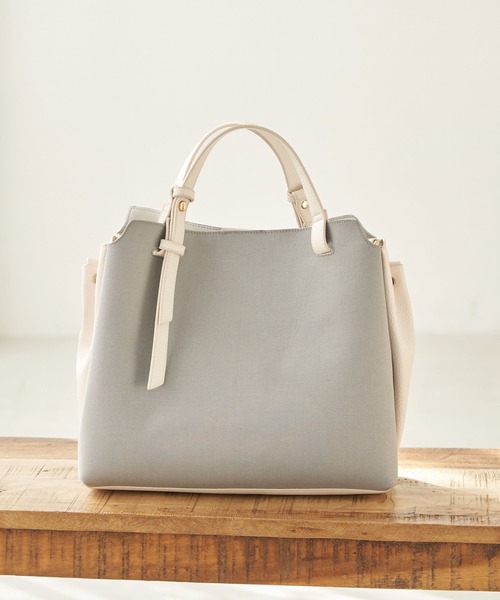 ROPE' PICNIC(ロペピクニック)の「【軽量】キャンバスコンビスウェイハンドル5層ミドルトート&ショルダーバッグ(トートバッグ・レディース・ブラック系その他/ホワイト系その他5/レッド系その他2・FREE)」の22枚目の写真