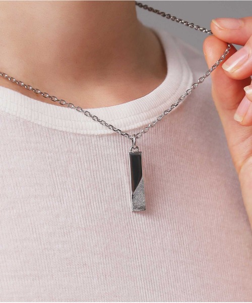 LION HEART（ライオンハート）の「【限定展開】“SAND”プレートネックレス/サージカルステンレス（金属アレルギー対応）【LION HEART / ライオンハート】（ネックレス・メンズ・ブラック/シルバー/シルバー×ブラック・50cm）」の13枚目の写真