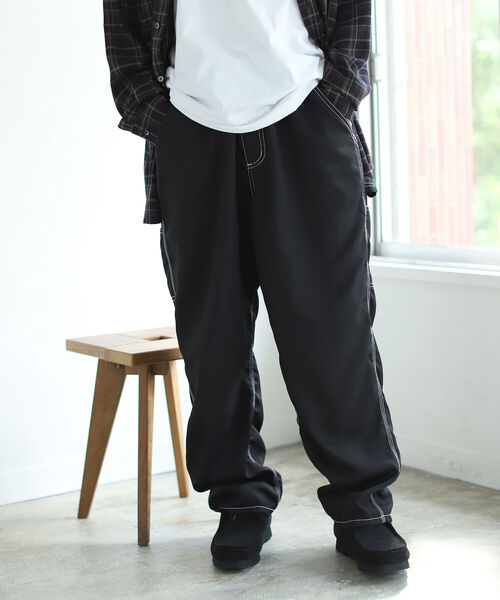 BEAMS（ビームス）の「BEAMS / ステッチ イージー ペインターパンツ（その他パンツ・メンズ・ブラック/ブラウン系その他4・SMALL/MEDIUM/LARGE）」の2枚目の写真