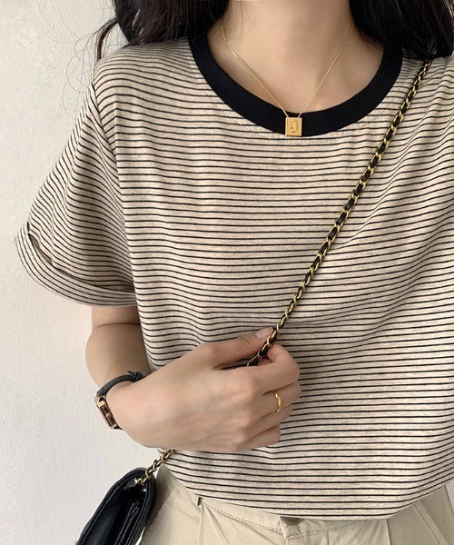 ABITOKYO(アビトーキョー)の「ハーフボーダーカットTシャツ(Tシャツ/カットソー・レディース・ブラック/グリーン/キャメル・M/L)」の2枚目の写真