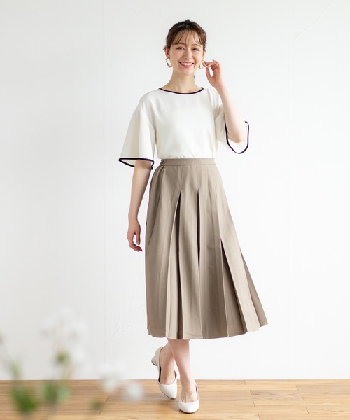 White Collection(ホワイトコレクション)の「【ヴィンテージシャンブレー】タックフレアースカート(スカート・レディース・ベージュ/グレー/カーキ・FREE)」の15枚目の写真