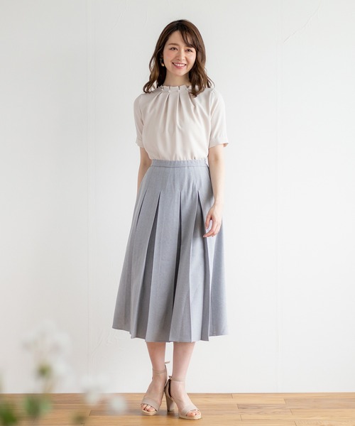 White Collection(ホワイトコレクション)の「【ヴィンテージシャンブレー】タックフレアースカート(スカート・レディース・ベージュ/グレー/カーキ・FREE)」の10枚目の写真