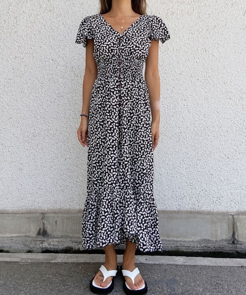 esutoreja（エストレジャ）の「フラワーバックオープンワンピース（ワンピース・レディース・ブルー/レッド/ブラック・FREE）」の21枚目の写真