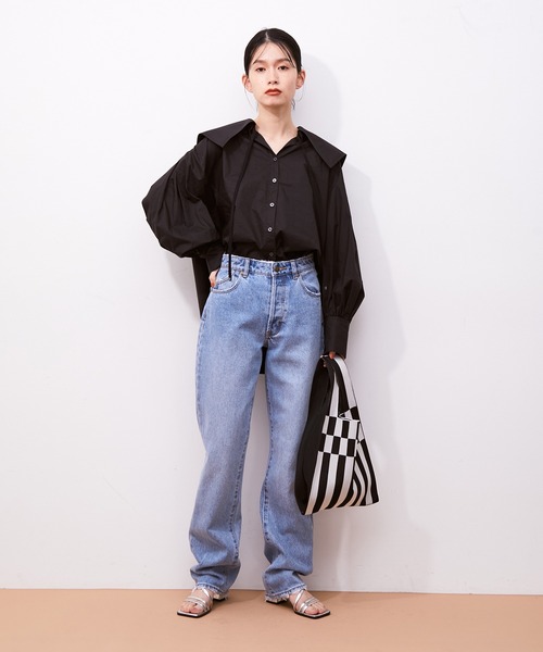 Tricote（トリコテ）の「【TRICOTE' for ADAM ET ROPE'】別注ニットBAG（トートバッグ・レディース・ブラウン/オフホワイト・FREE）」の4枚目の写真