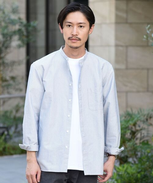 SHIPS(シップス)の「SHIPS: 播州織 先染めツイル バンドカラーシャツ(シャツ/ブラウス・メンズ・ホワイト/ネイビー/ブラウン・SMALL/MEDIUM/LARGE/X-LARGE)」の3枚目の写真