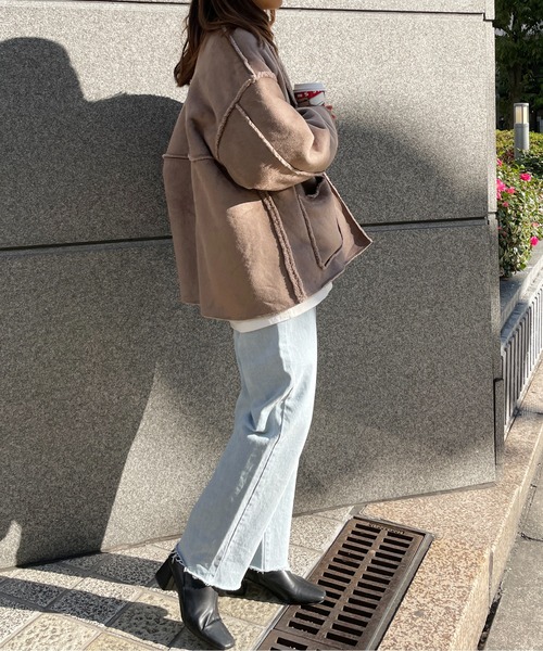 StyleSea（スタイルシー）の「2wayリバーシブルスウェード×ボアショートコート（ノーカラージャケット・レディース・ライトベージュ/モカ/ブラック・MEDIUM）」の10枚目の写真