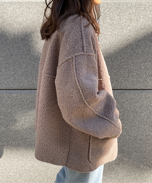 StyleSea（スタイルシー）の「2wayリバーシブルスウェード×ボアショートコート（ノーカラージャケット・レディース・ライトベージュ/モカ/ブラック・MEDIUM）」の6枚目の写真