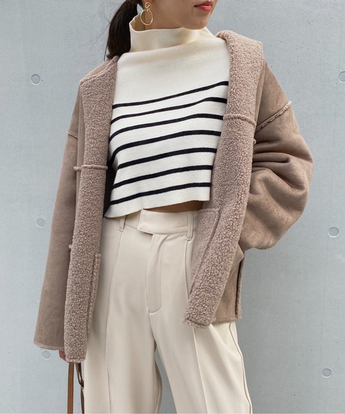 StyleSea（スタイルシー）の「2wayリバーシブルスウェード×ボアショートコート（ノーカラージャケット・レディース・ライトベージュ/モカ/ブラック・MEDIUM）」の4枚目の写真