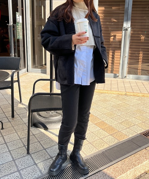 StyleSea（スタイルシー）の「2wayリバーシブルスウェード×ボアショートコート（ノーカラージャケット・レディース・ライトベージュ/モカ/ブラック・MEDIUM）」の13枚目の写真