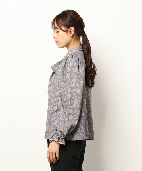 Hamble by Par Avion（ハンブルバイパラビオン）の「ヴィンテージ柄リボンブラウス（シャツ/ブラウス・レディース・ブラック/ベージュ・ONESIZE）」の7枚目の写真