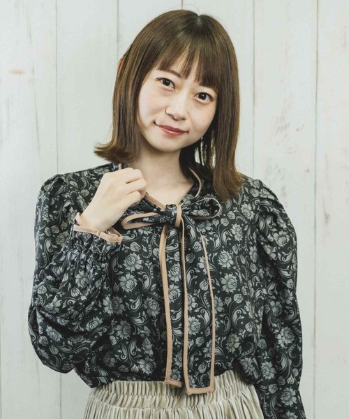 Hamble by Par Avion（ハンブルバイパラビオン）の「ヴィンテージ柄リボンブラウス（シャツ/ブラウス・レディース・ブラック/ベージュ・ONESIZE）」の14枚目の写真