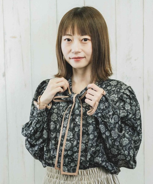 Hamble by Par Avion（ハンブルバイパラビオン）の「ヴィンテージ柄リボンブラウス（シャツ/ブラウス・レディース・ブラック/ベージュ・ONESIZE）」の15枚目の写真