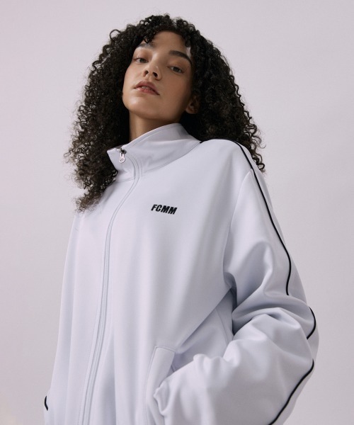 FCMM(エフシーエムエム)の「CLUB SIDELINE TRACK JACKET/クラブサイドライントラックジャケット(その他トップス・メンズ・ブラック/ナチュラル/ミント/ブルー/ホワイト/ラベンダー・MEDIUM/LARGE)」の3枚目の写真